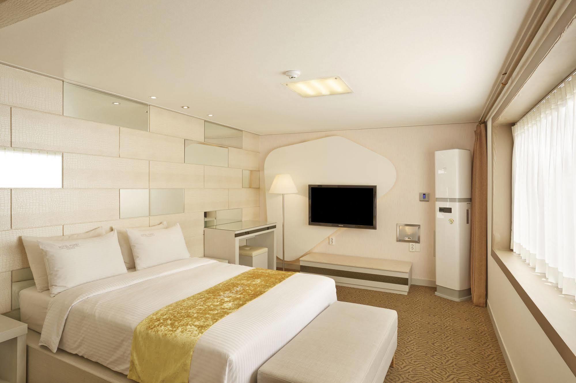 Foret Premier Haeundae Hotel 3*