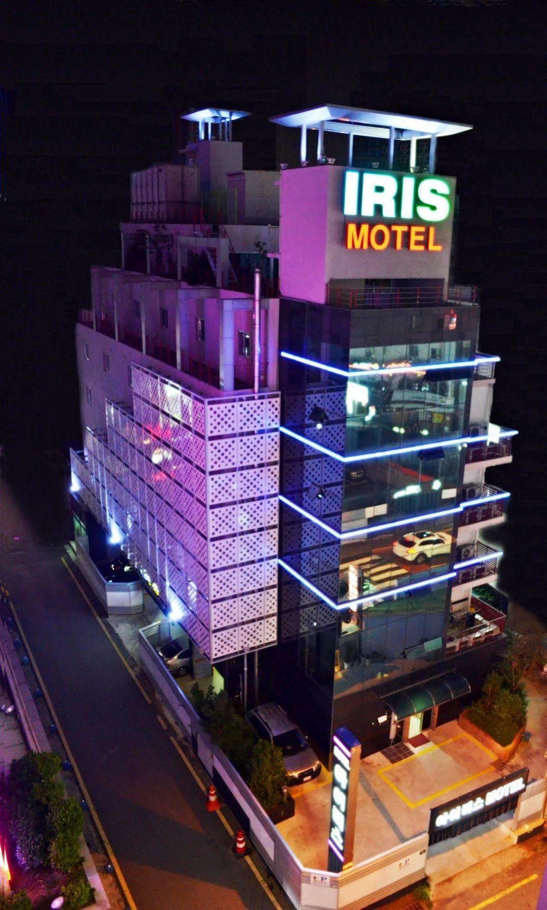Motel Iris