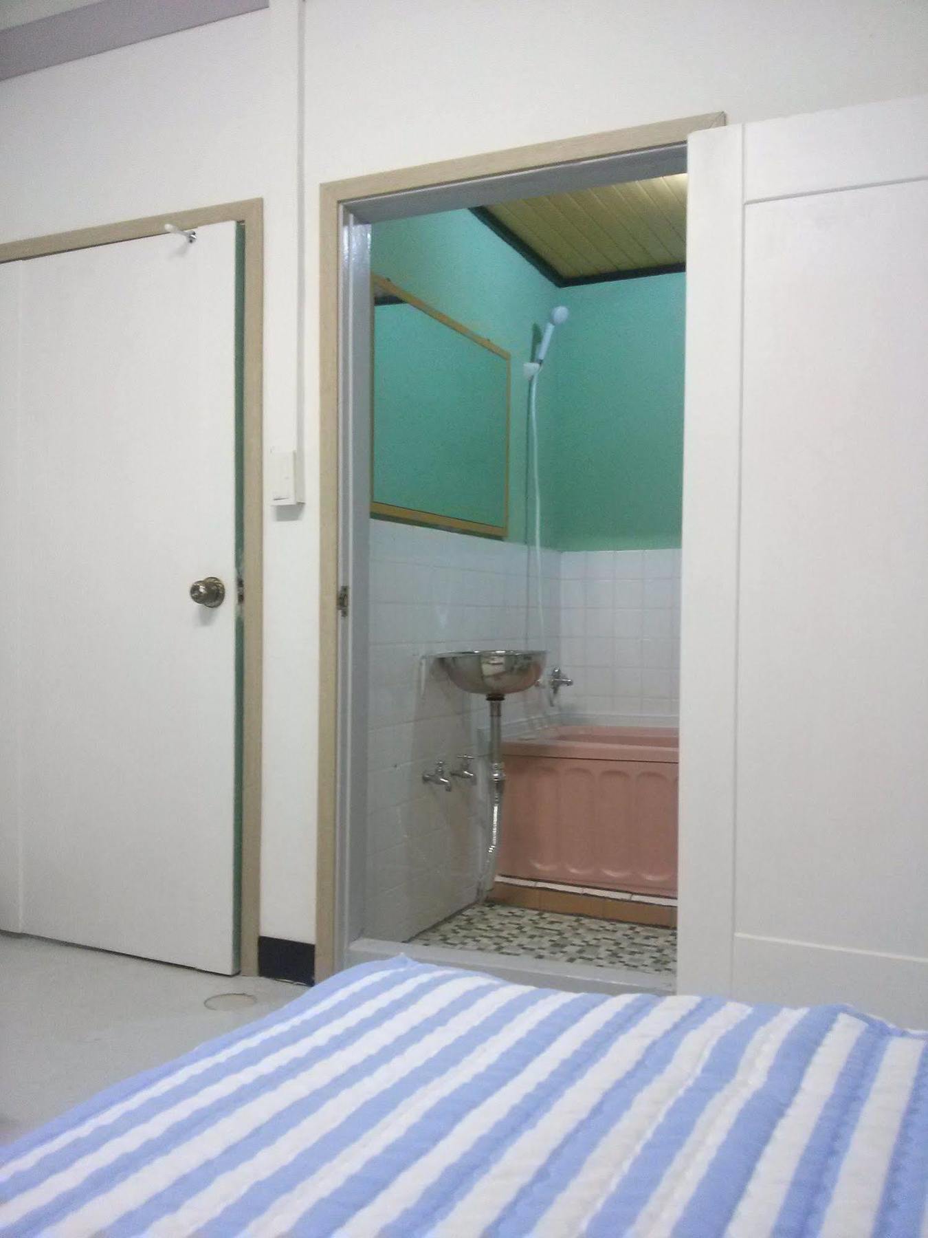 Yusun Guest House 2*