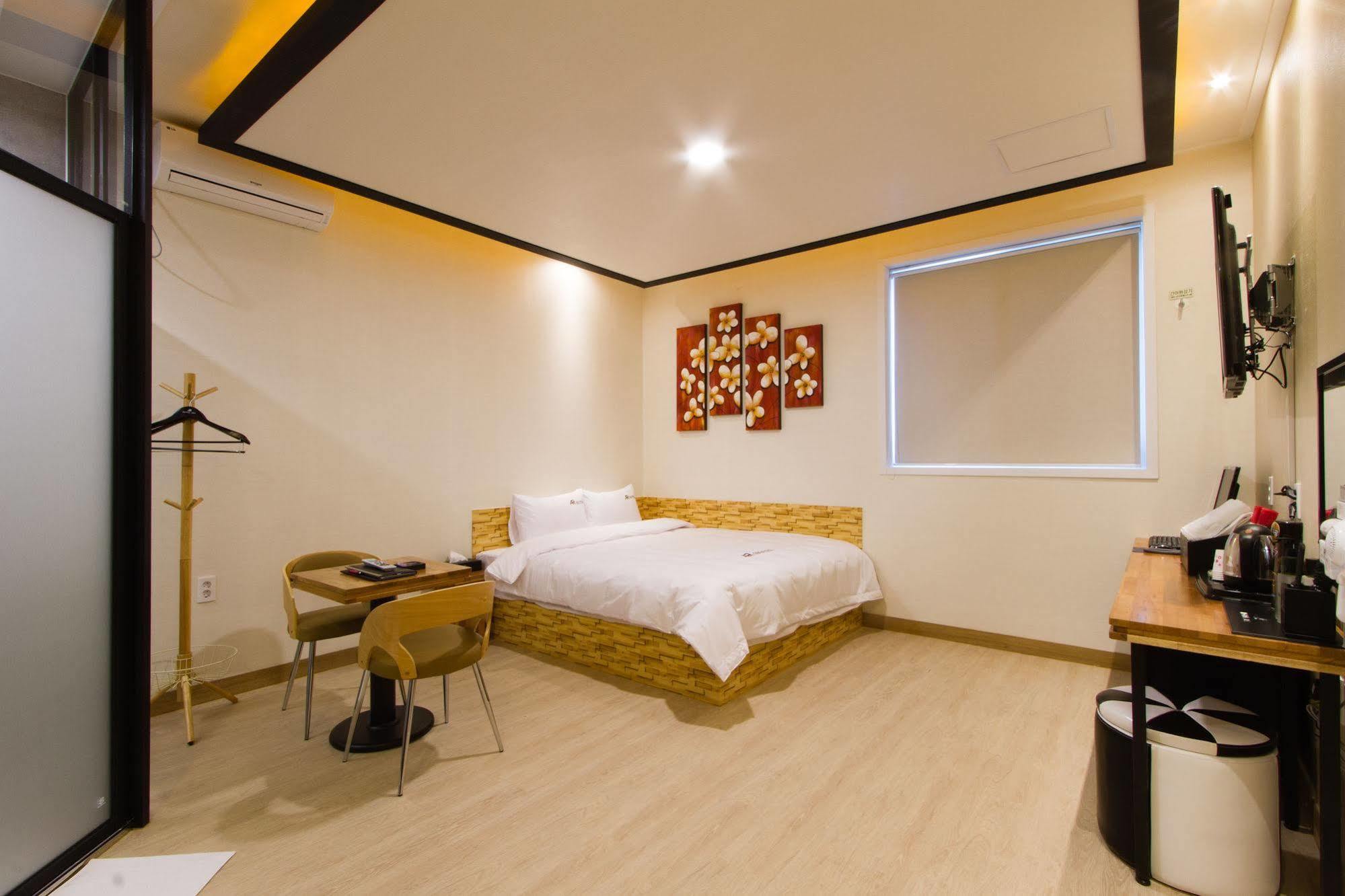 Ara Hotel Busan