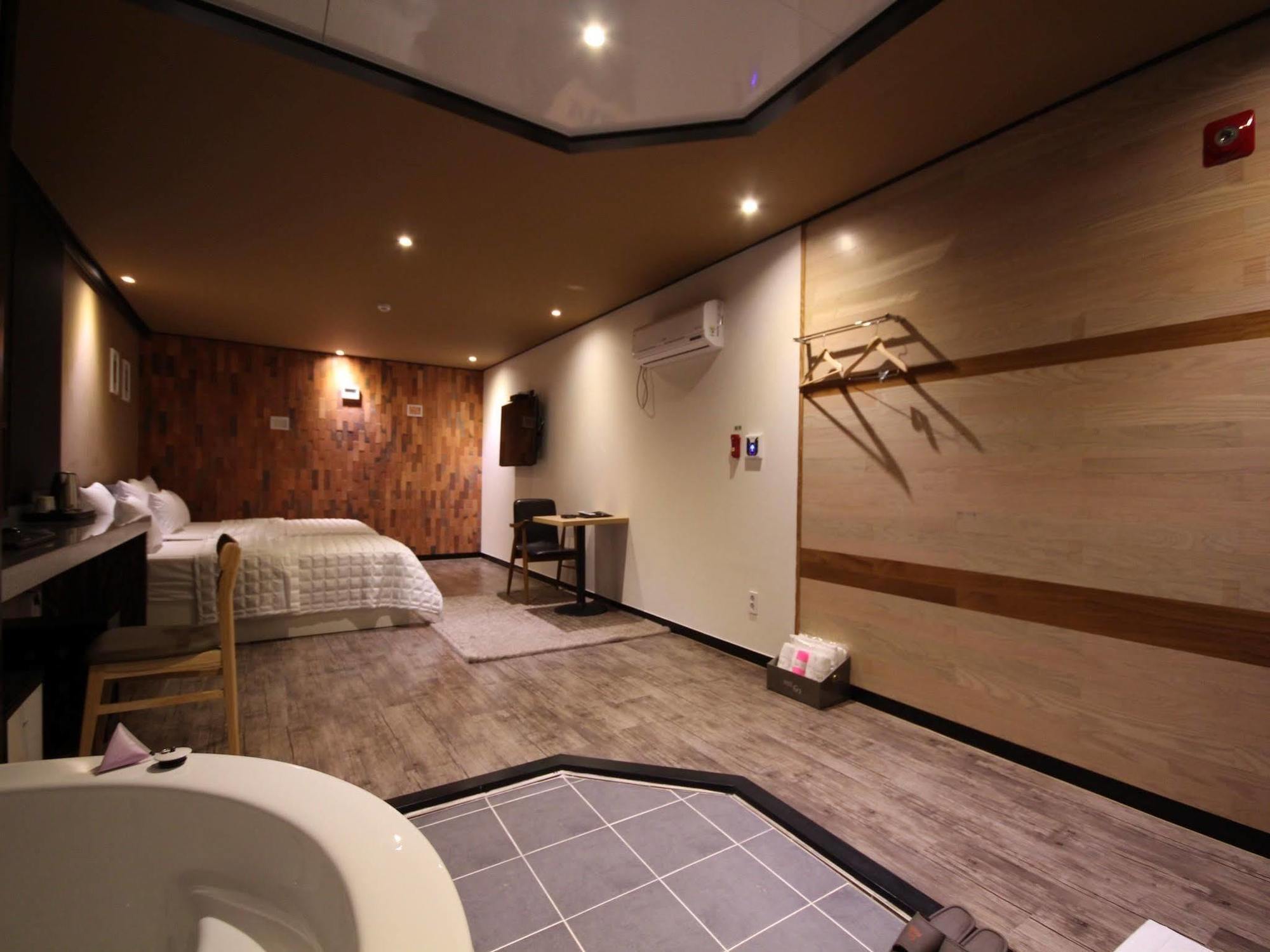 Motel G7 2*
