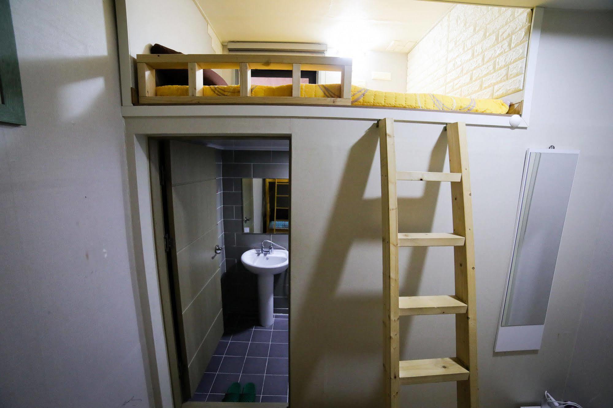 Hostel Sopoong Busan