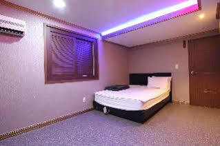 Top Motel Busan Motel 2*
