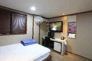 Top Motel Busan 2* Busan