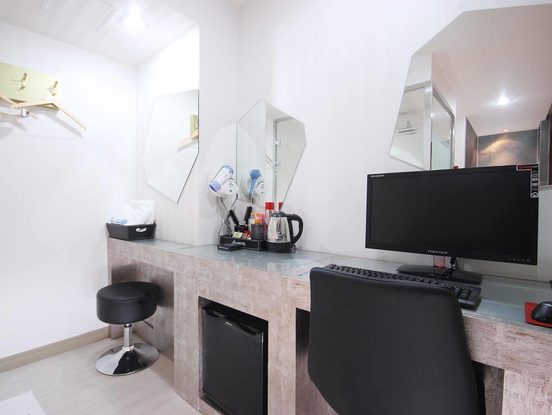 Motel June Haeundae Busan