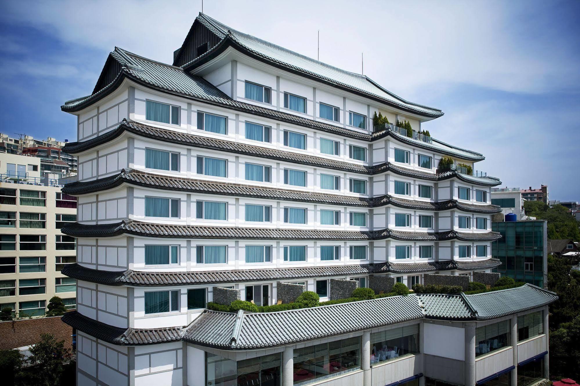 Hotel Illua