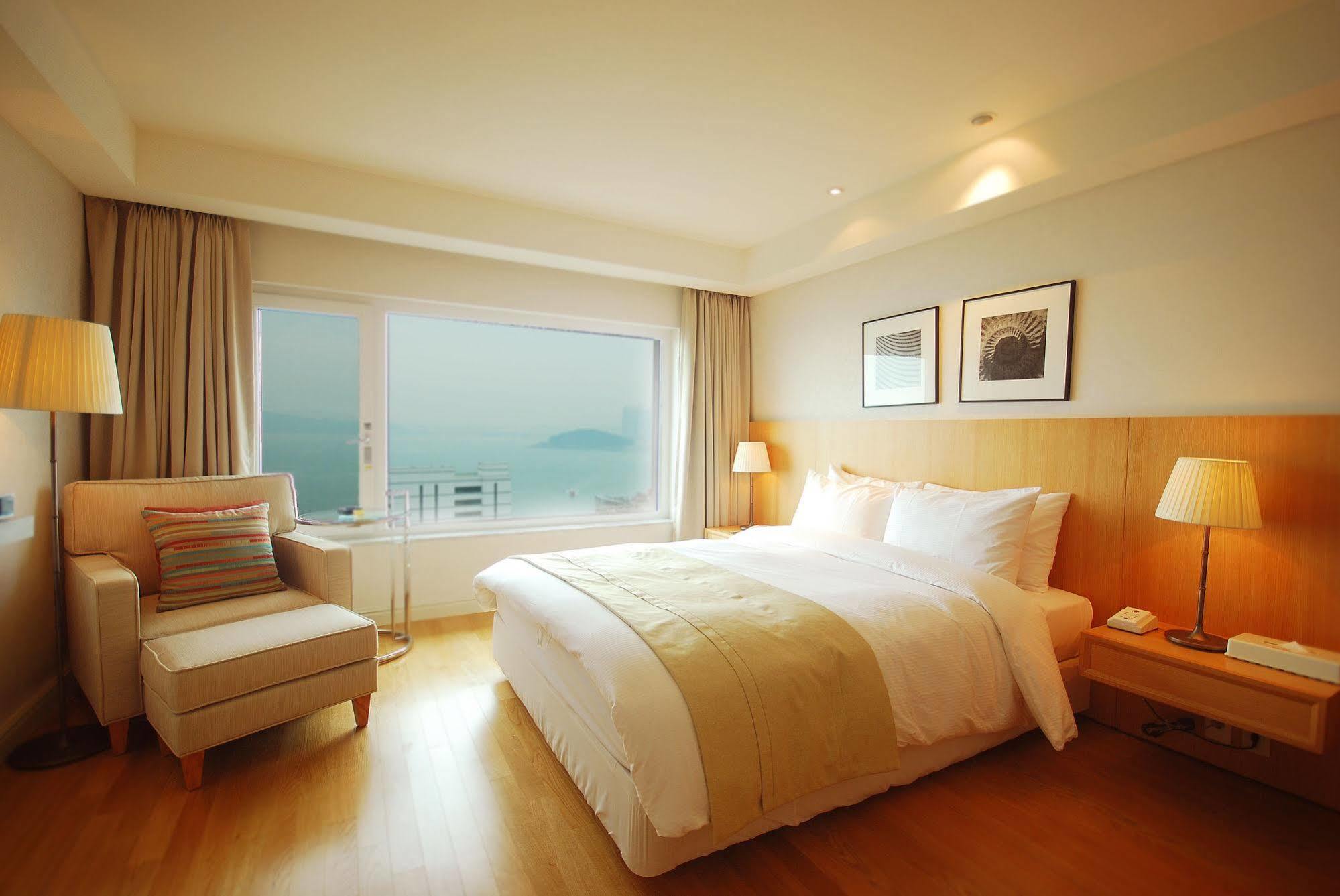 Illua Hotel