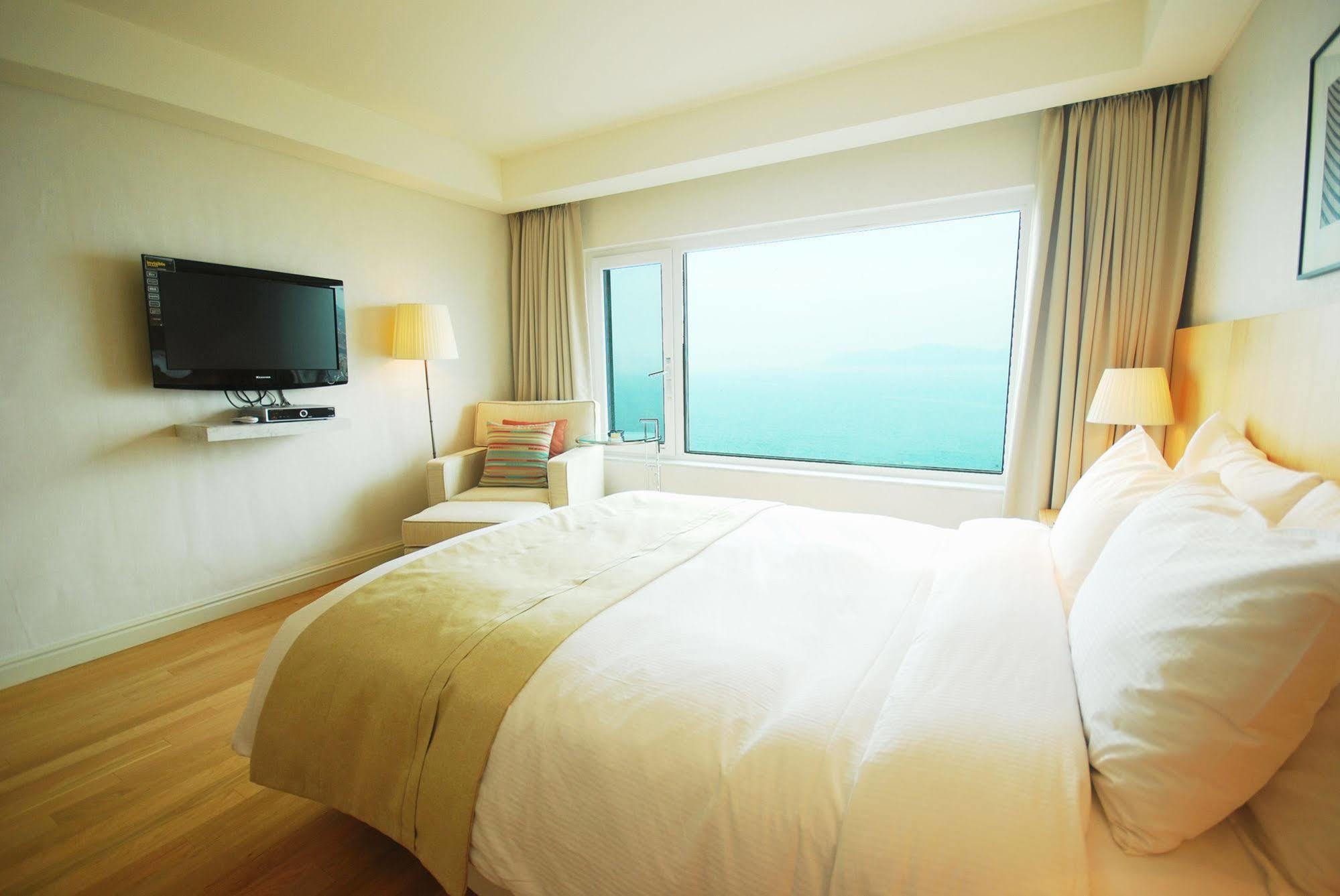 Illua Hotel 3*
