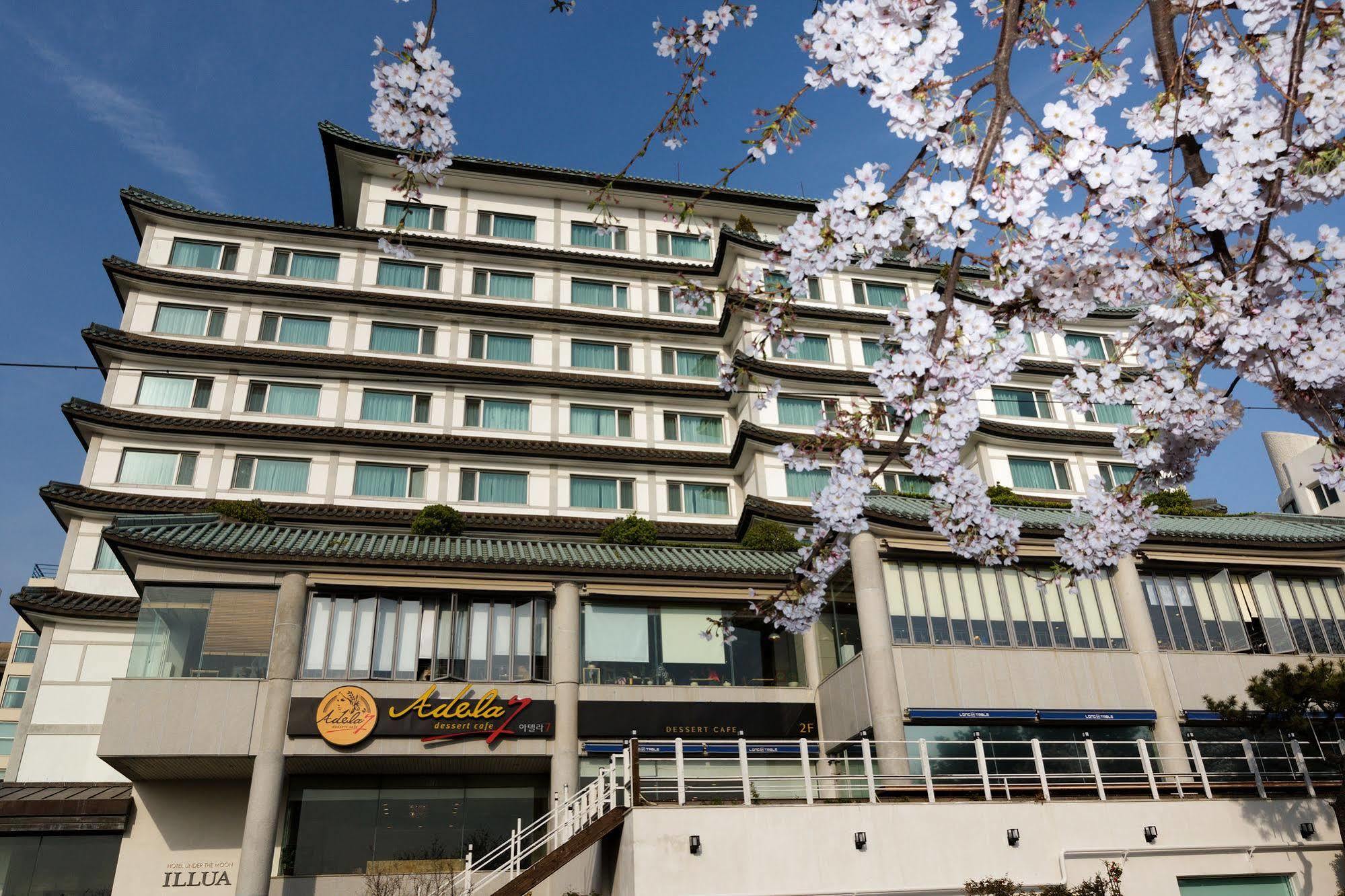 Hotel Illua 3*