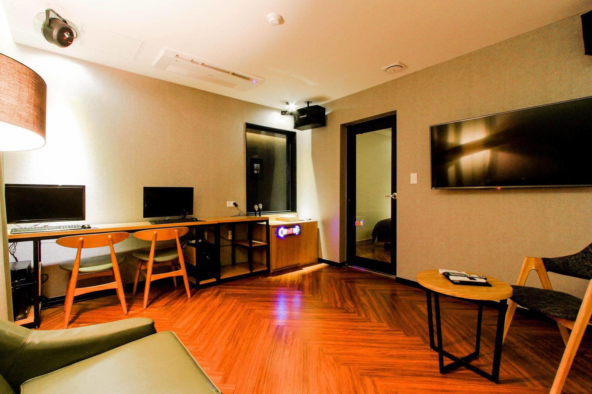 Hotel 2 Heaven Seomyeon Busan