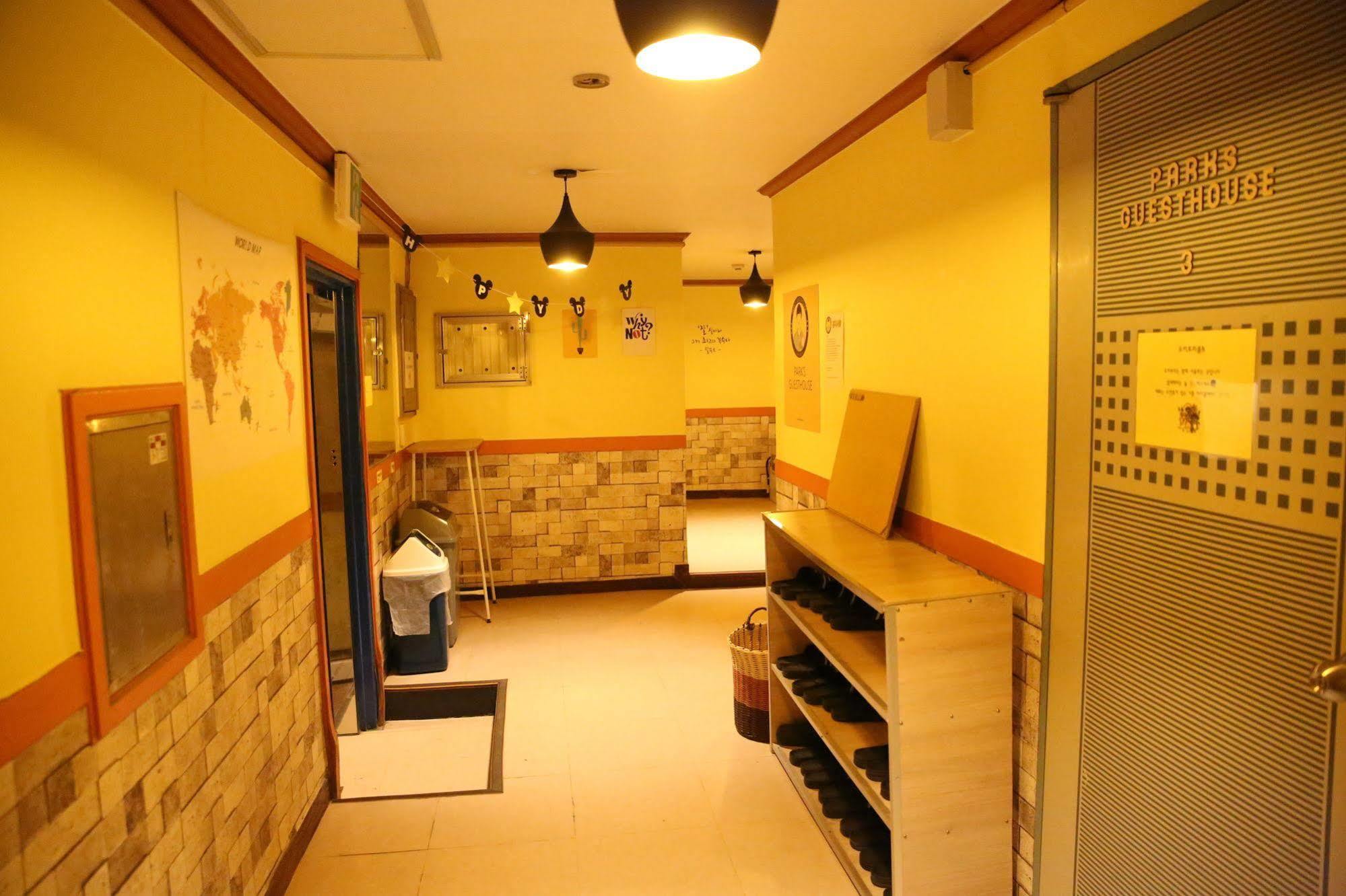 Hostel Yes *