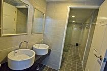 Hotel 2f -