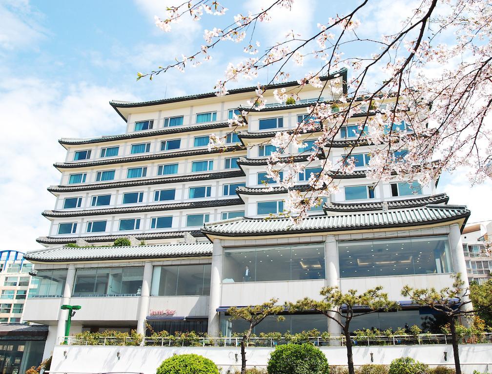 Hotel Illua 3*