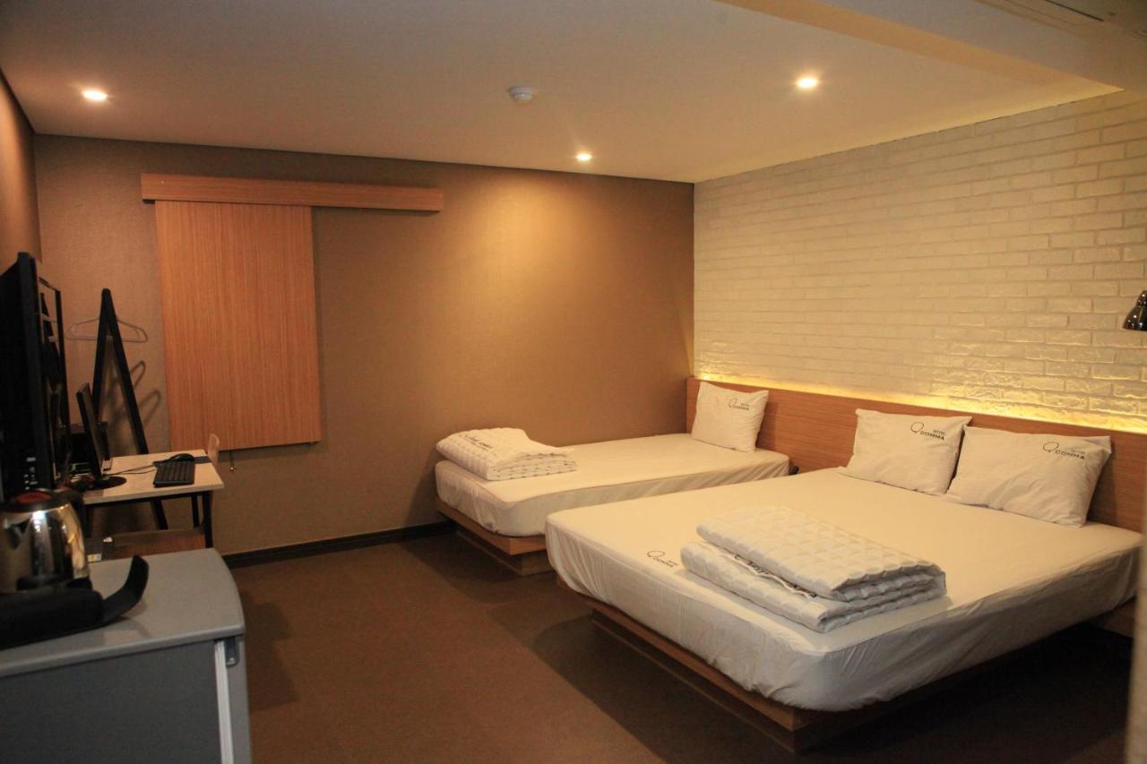 Motel Comma 2*