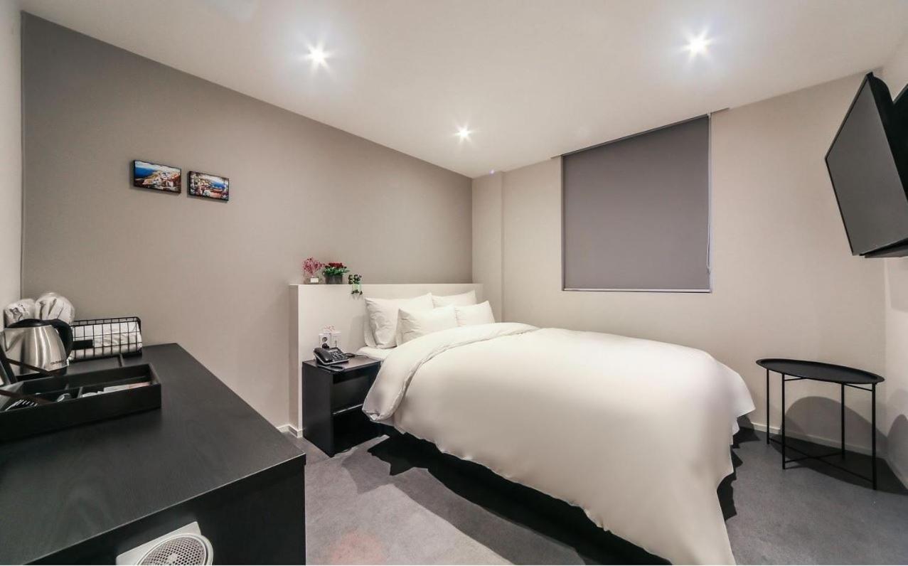 Maison Hotel 3*