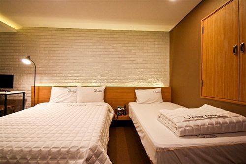Comma Motel Busan
