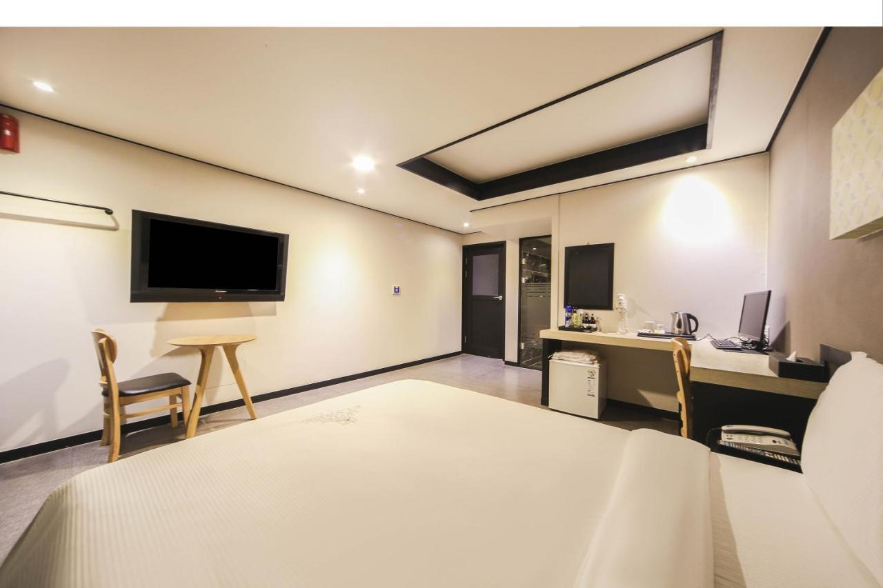 Elysee 3* Busan