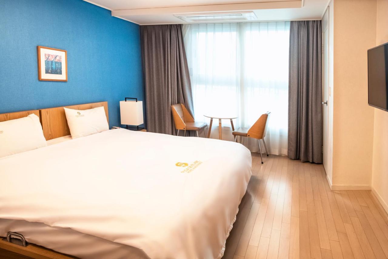 Plea De Blanc & Hotel Busan
