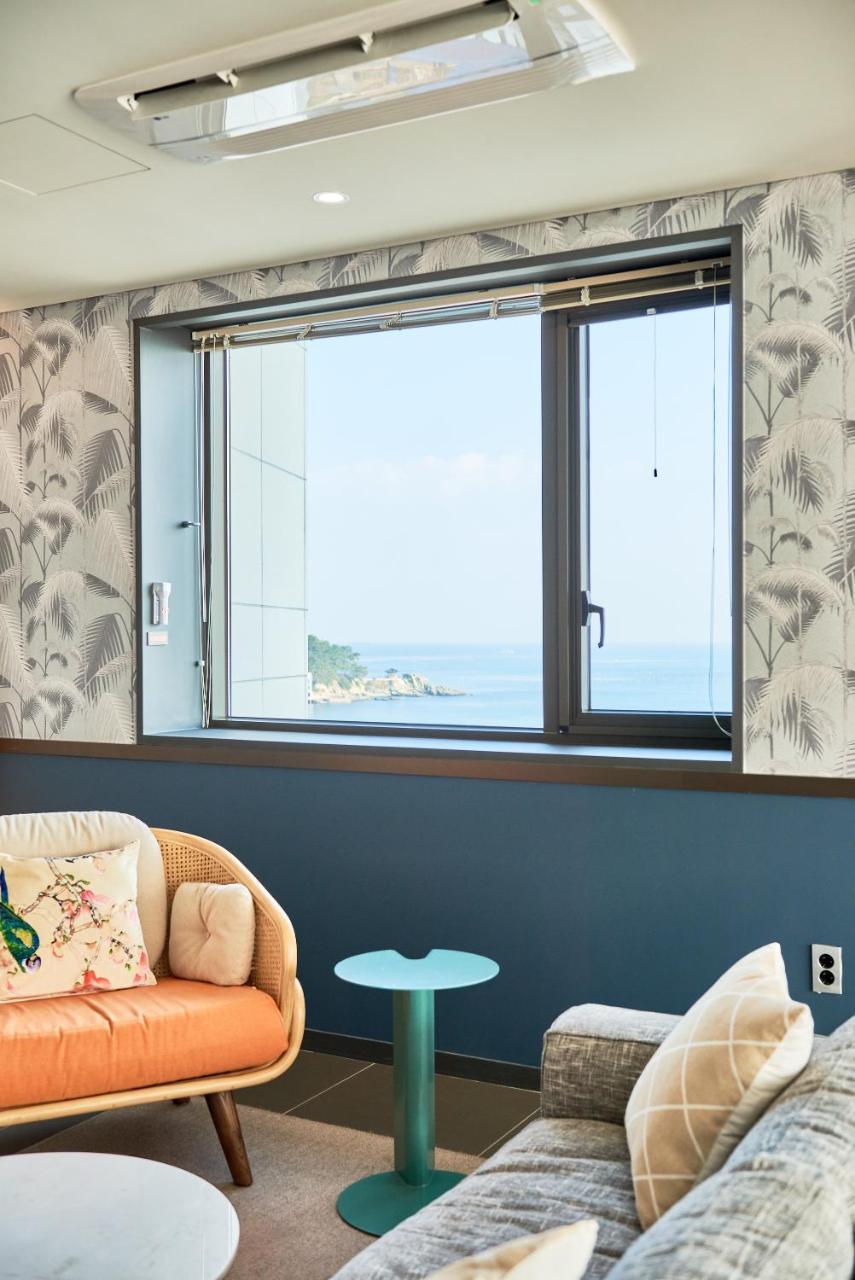 Hotel Brown Dot Songjung 3*