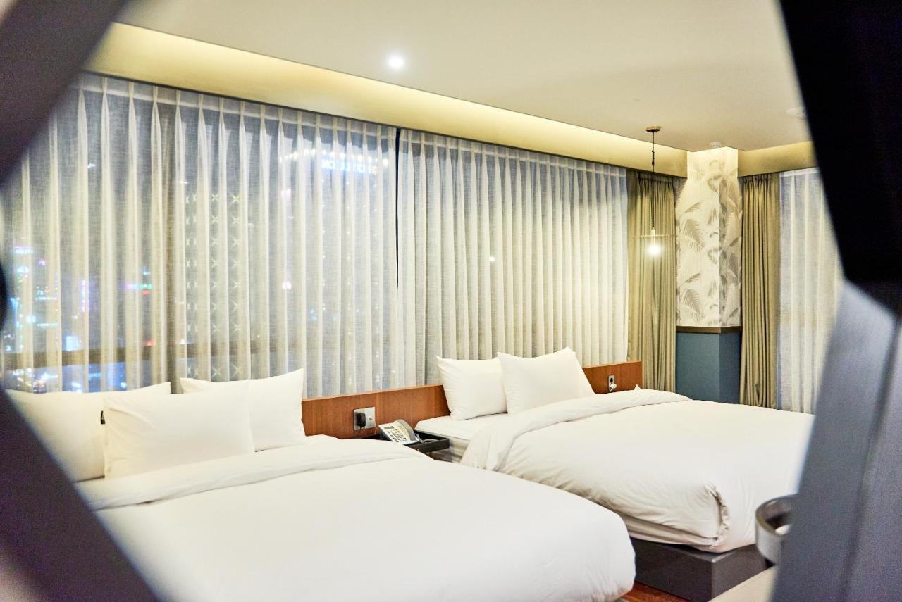 Brown Dot Songjung Hotel