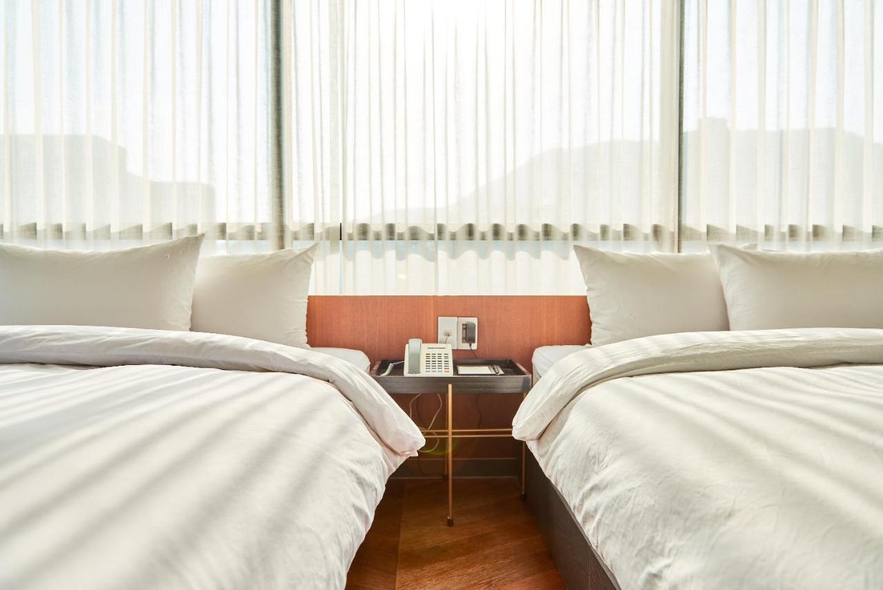 Brown Dot Songjung Hotel 3*