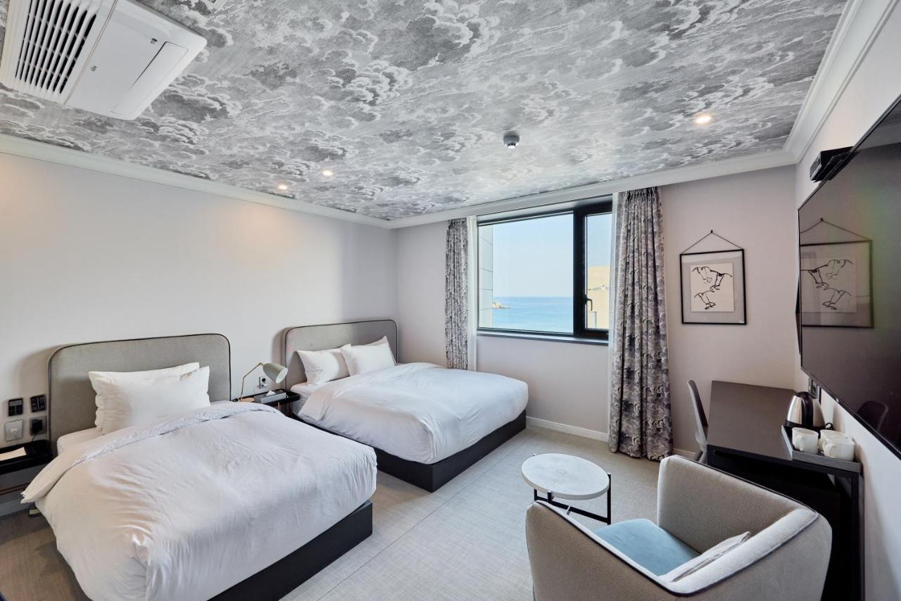 Brown Dot Songjung 3* Busan