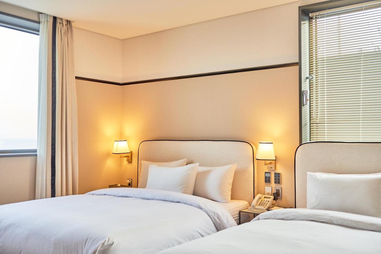 Hotel Brown Dot Songjung 3*