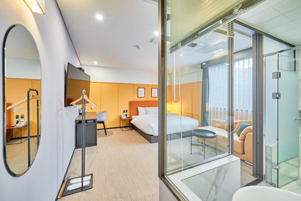 Hotel Brown Dot Songjung 3*