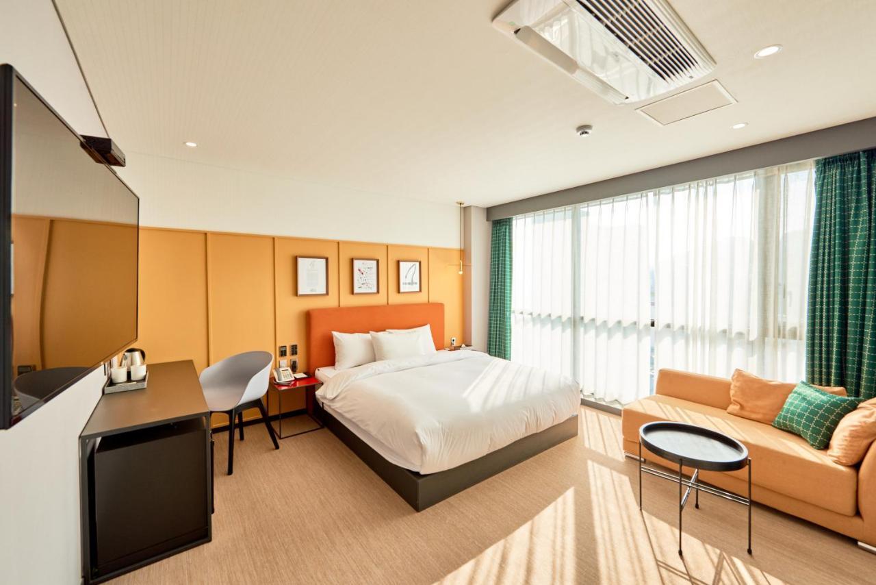 Hotel Brown Dot Songjung 3*