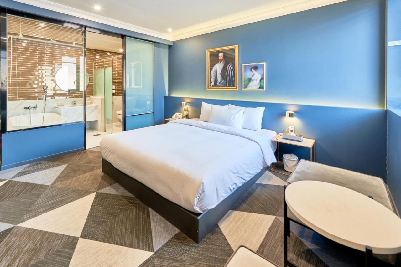 Hotel Brown Dot Songjung 3*