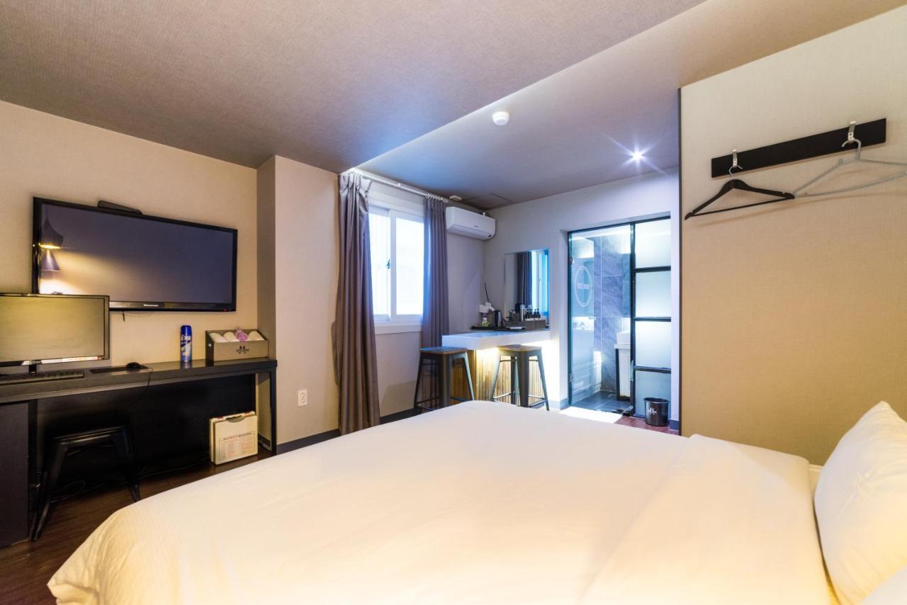 Bridge Motel Busan