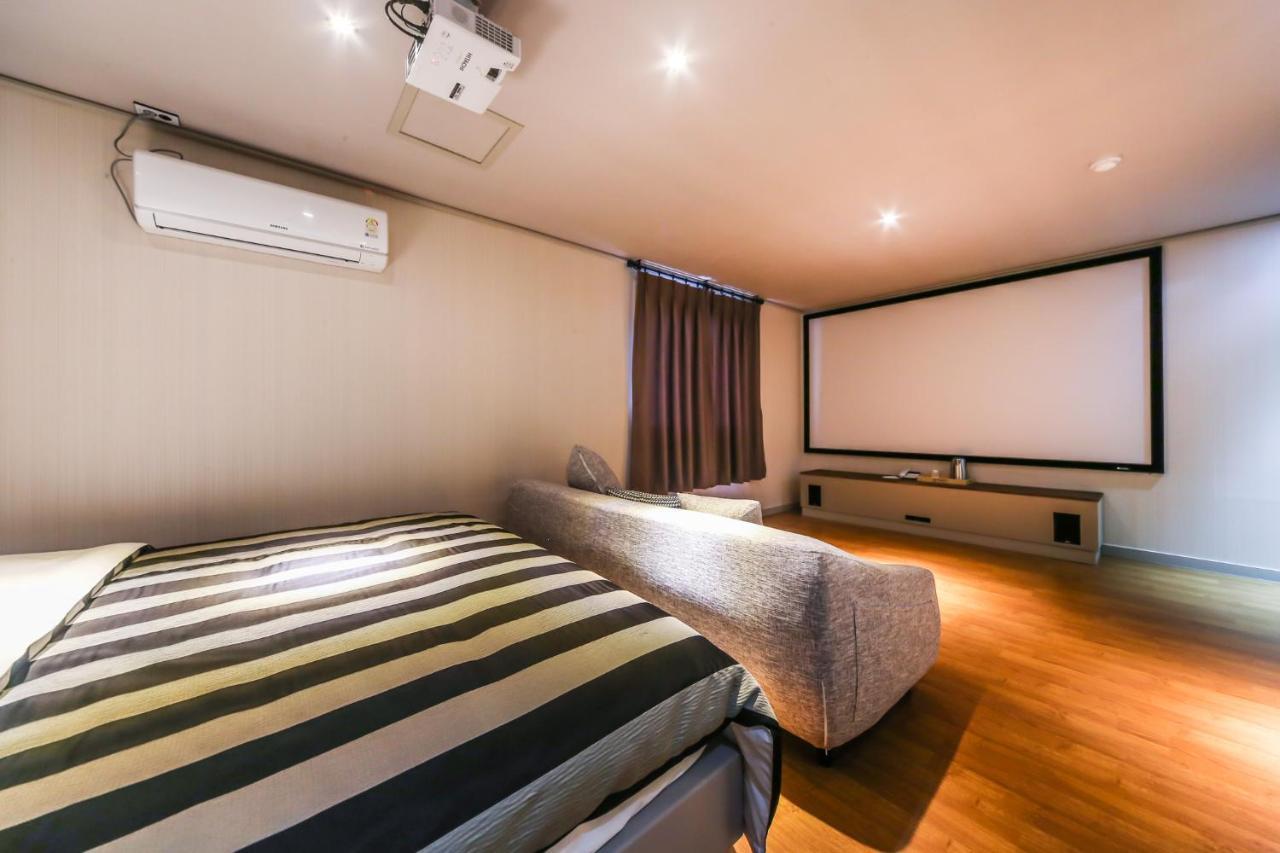 Love hotel The Gentle 3*