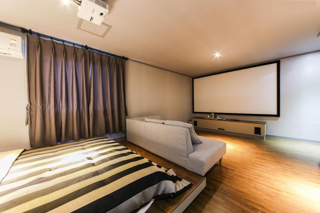 The Gentle Love hotel