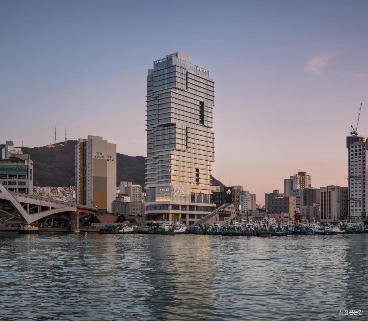 Lavalse Busan