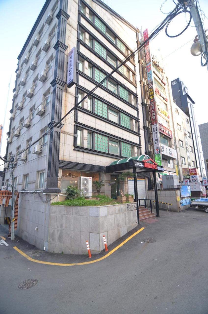 Kimchee Haeundae Guest house 2*