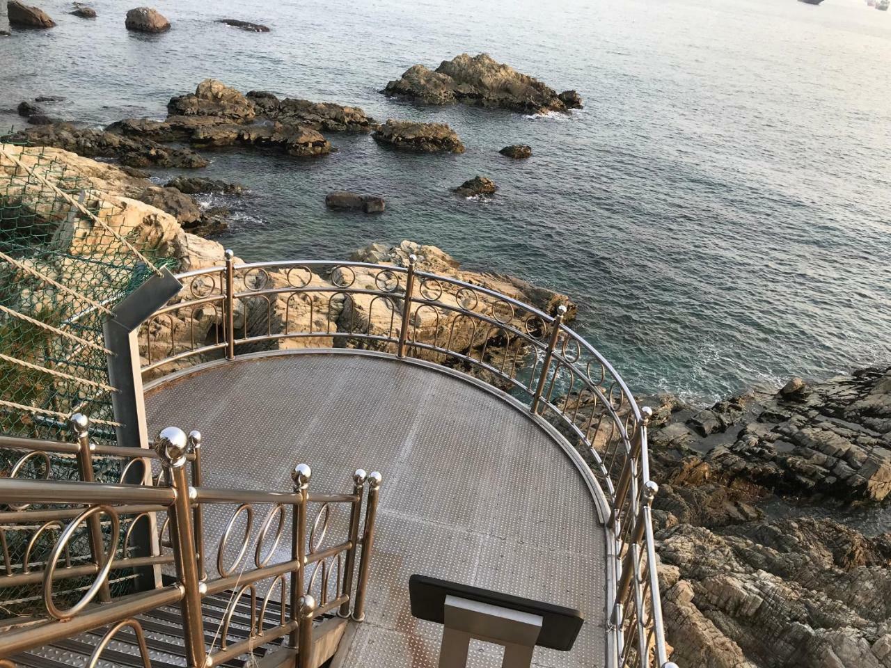 Apartment Ocean View Hamji Homestay