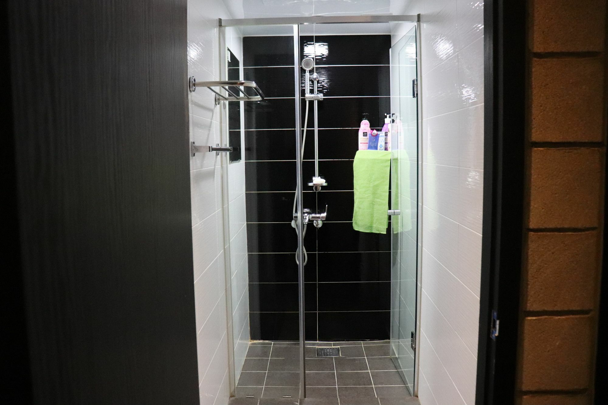Mozzihostel Busan Station *