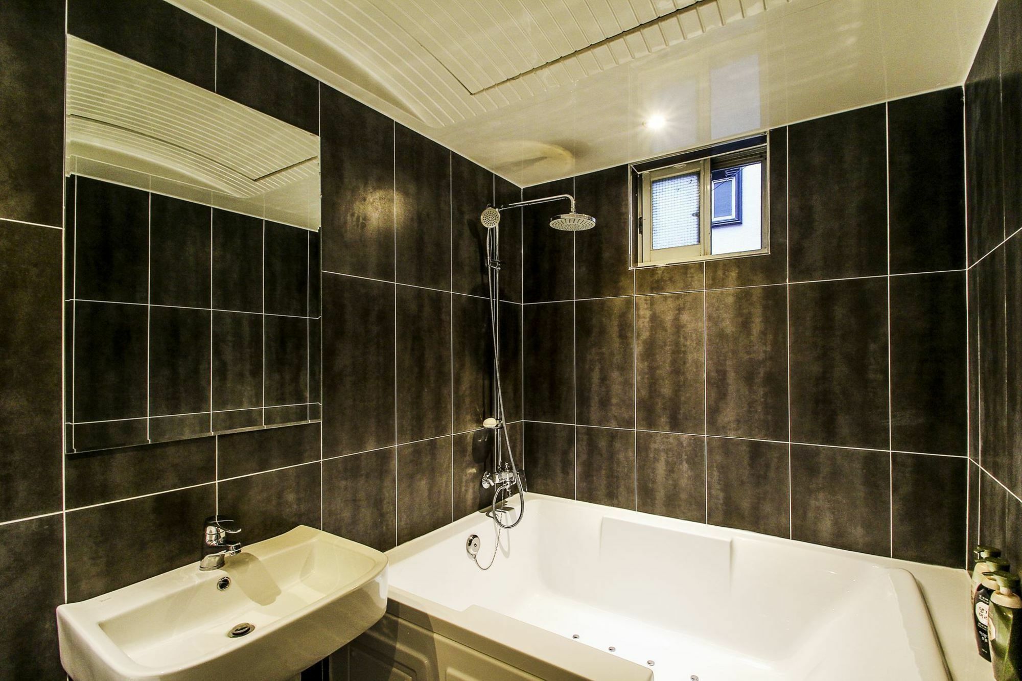 Le Idea Motel 2*