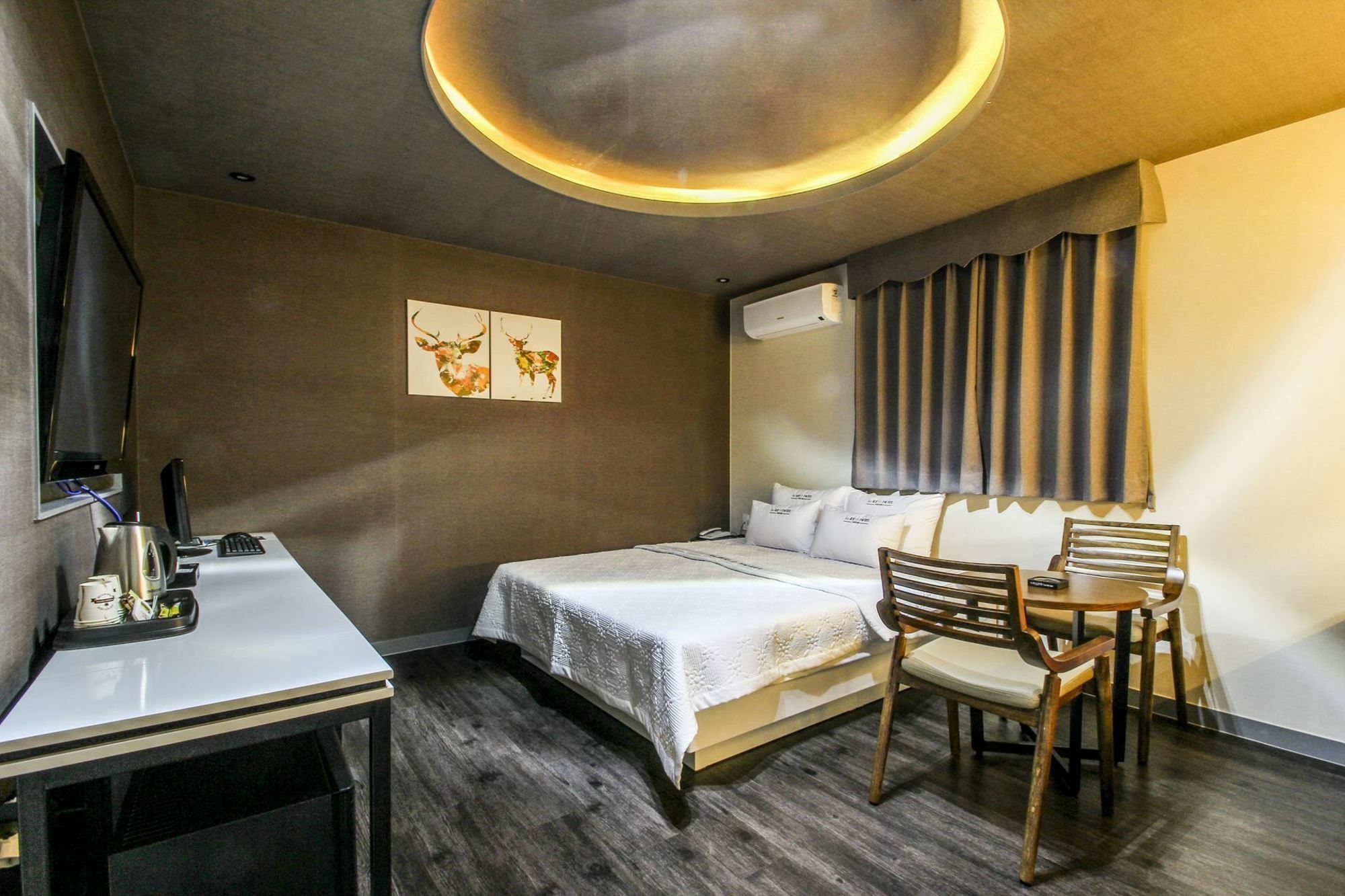 Le Idea Motel