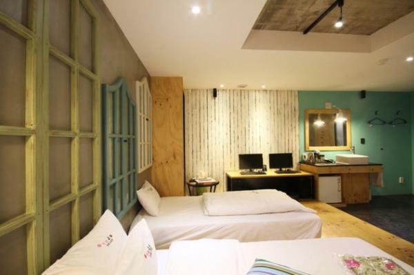 Yaja Dongnae Hotel 2*
