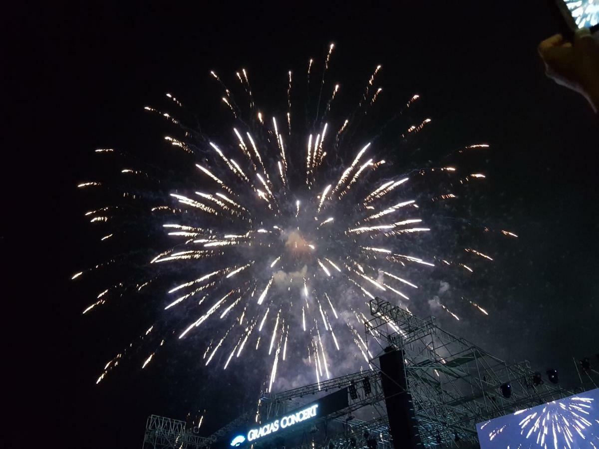 We 2* Busan