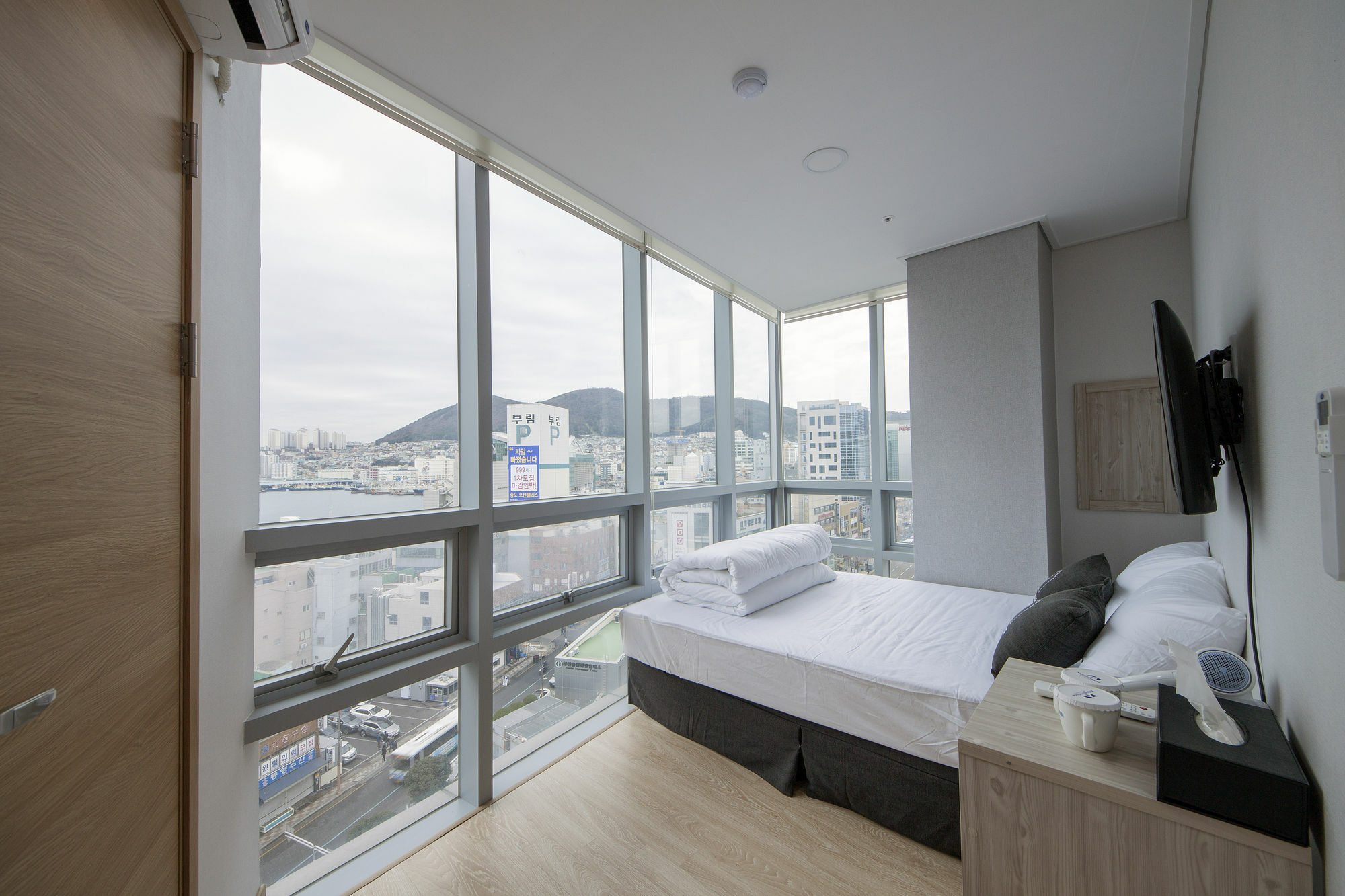 K-guesthouse Premium Nampo 1 2* Busan