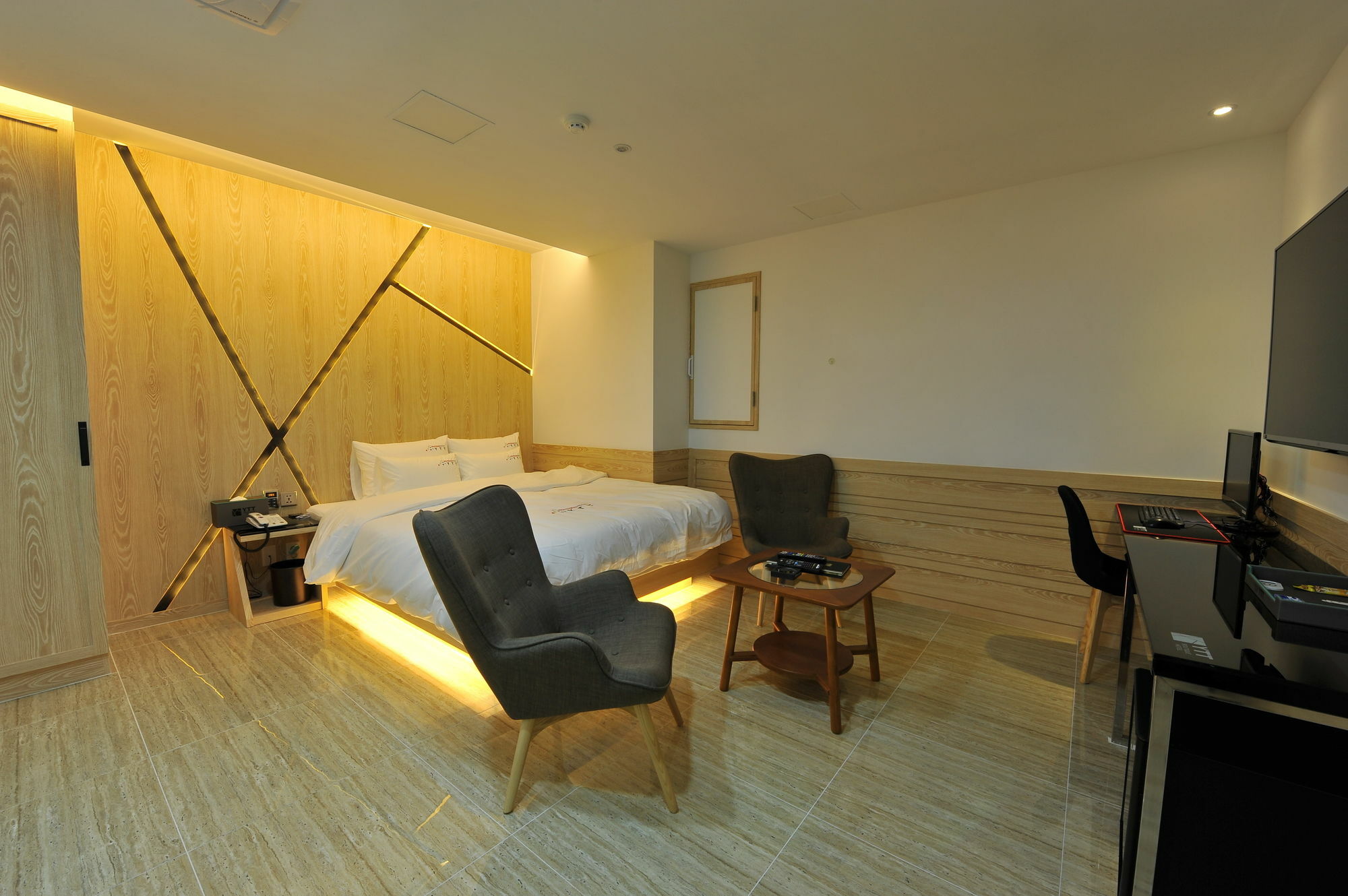 Ytt Hotel Nampo 3* Busan