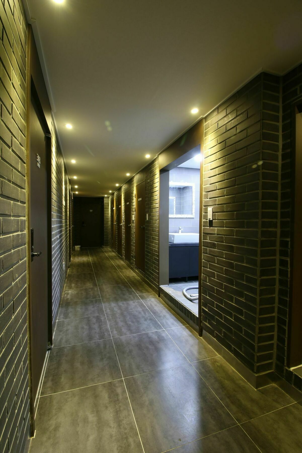 Mint House - Female Only Guest house Busan