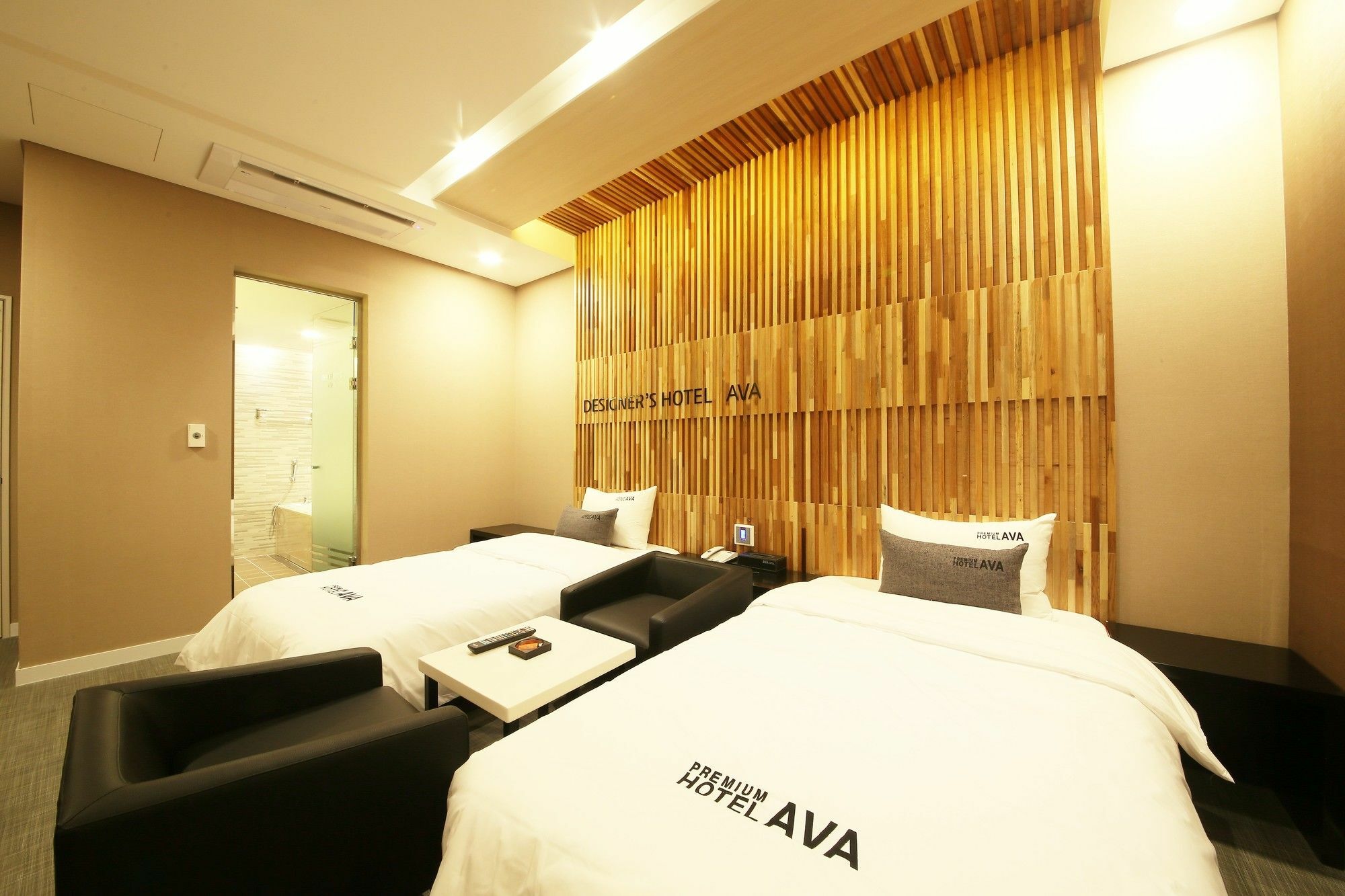 Premium Ava Hotel 2*