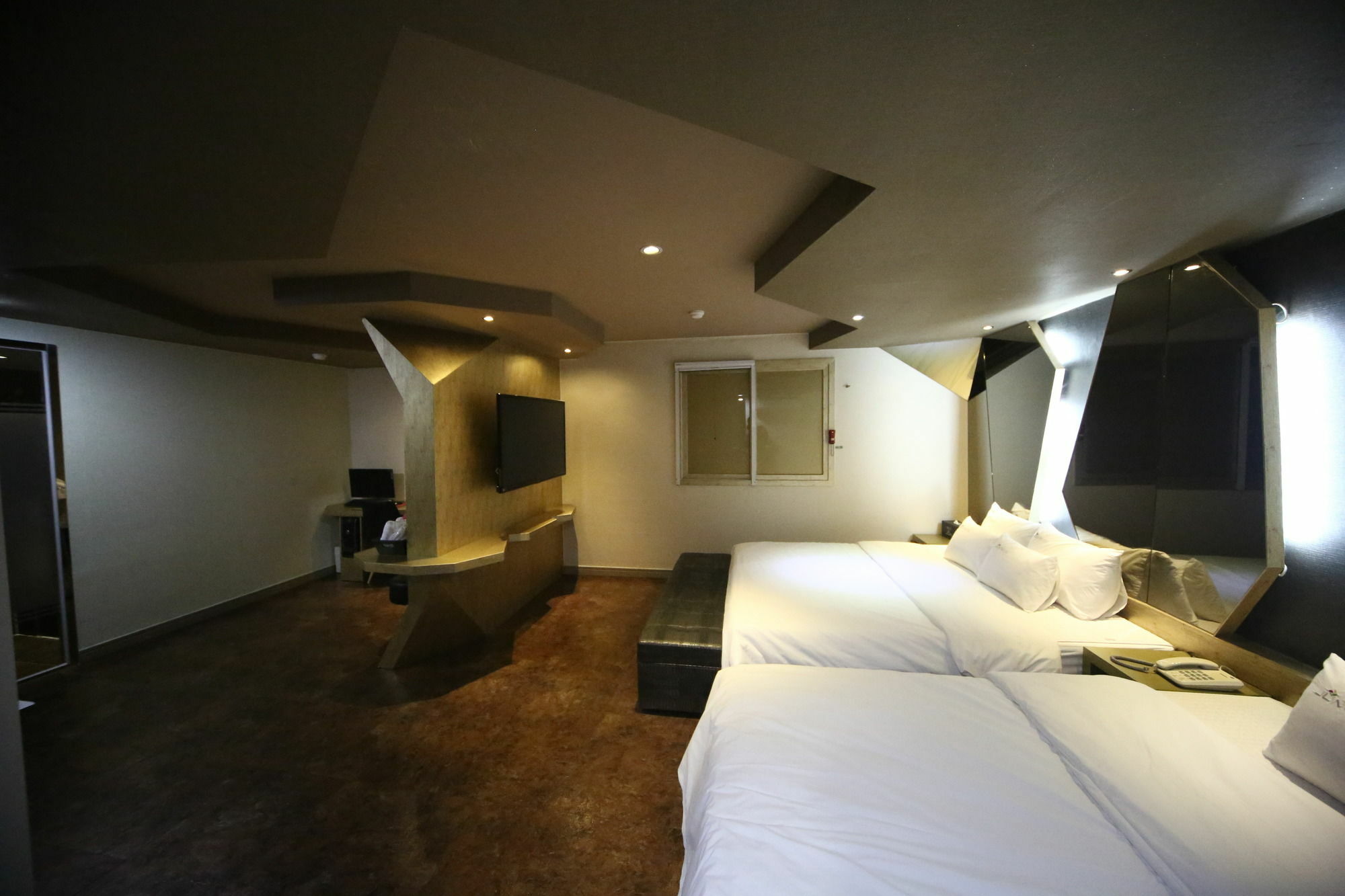 Motel June Haeundae 2*