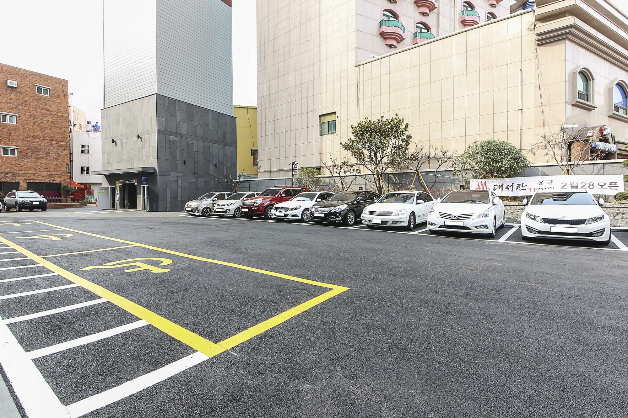 Dae Sung Kwan Hotel