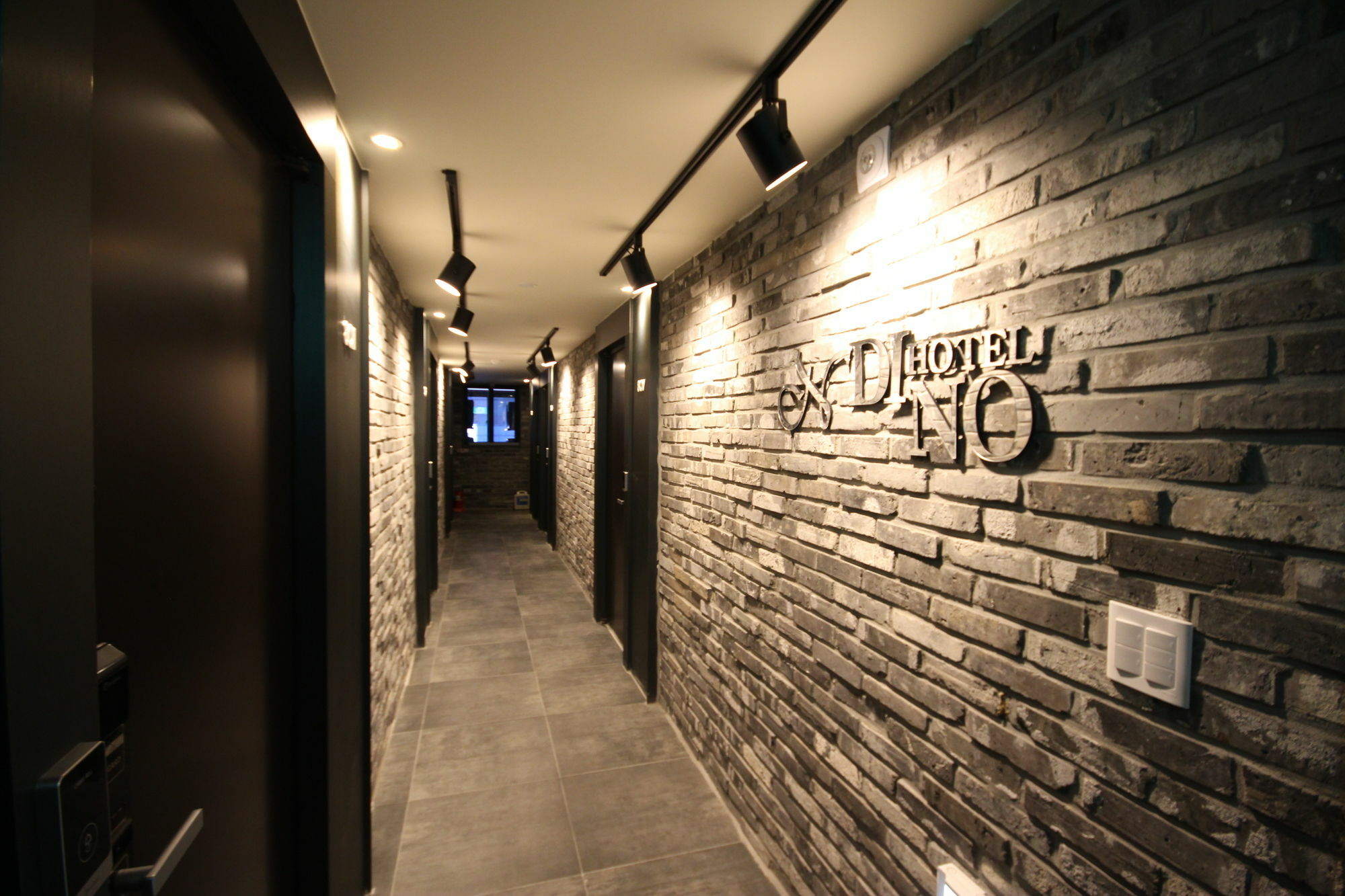 Station Dino Hotel