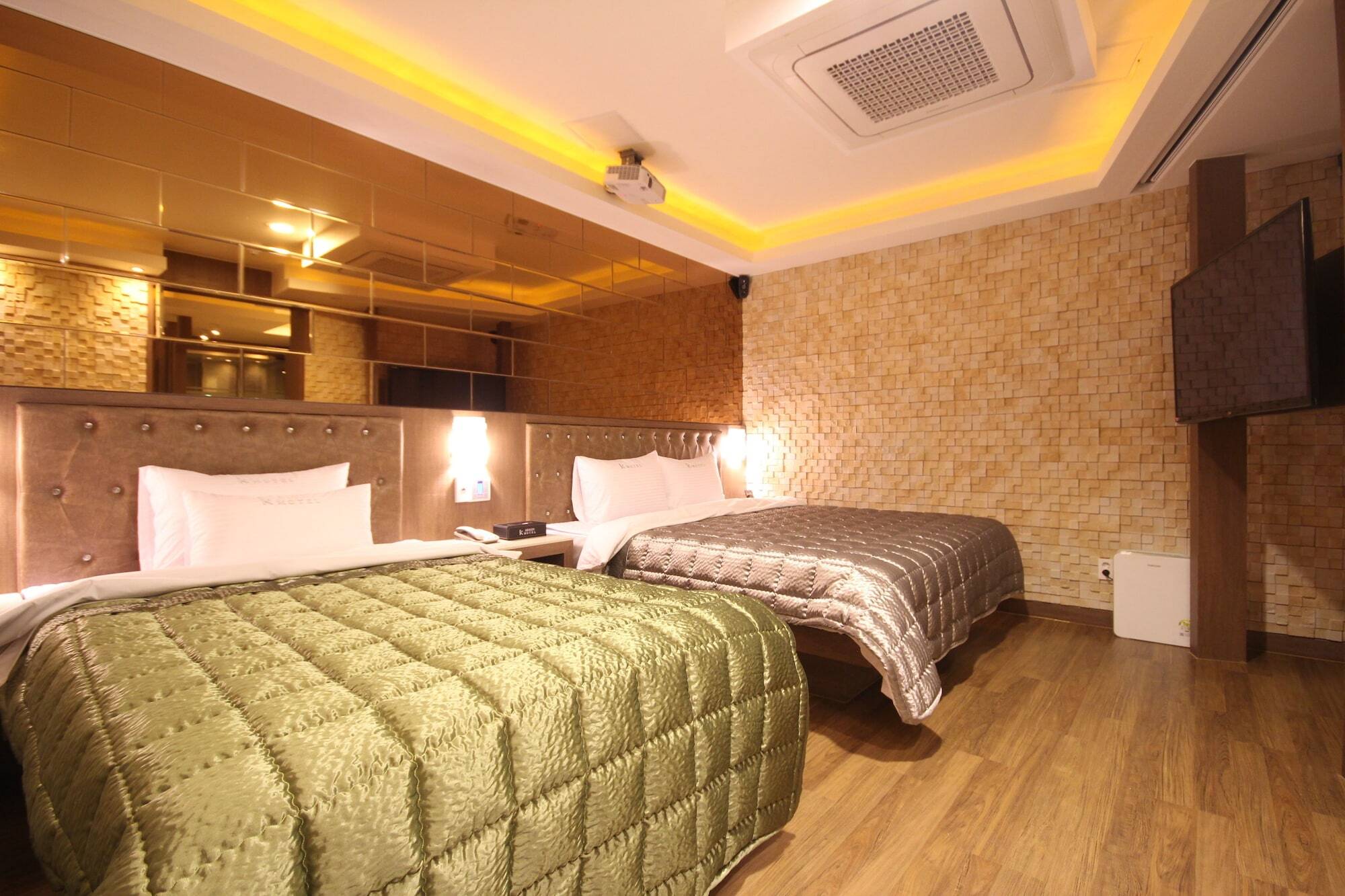 Hotel K 2*