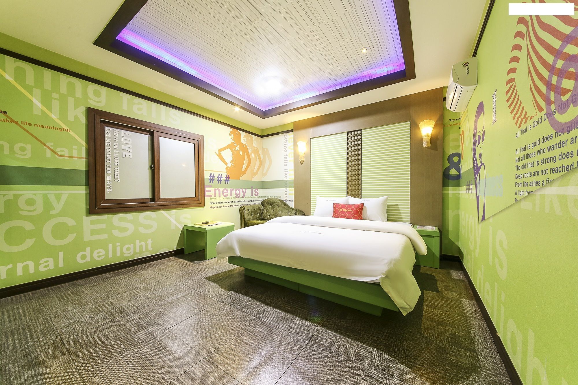 I Hotel